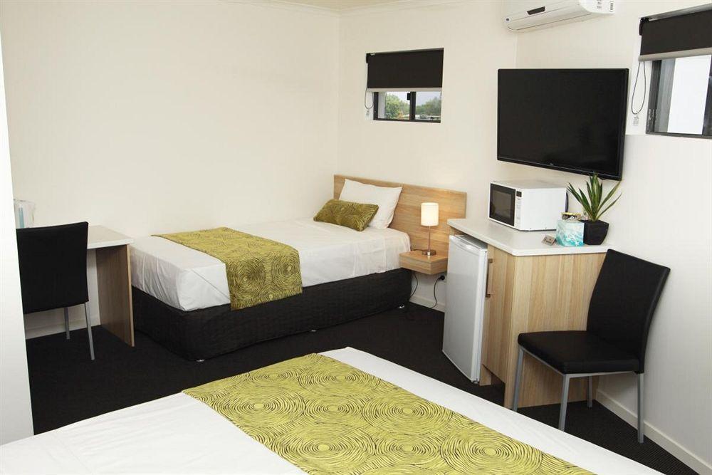 Abode37 Motel Emerald Buitenkant foto